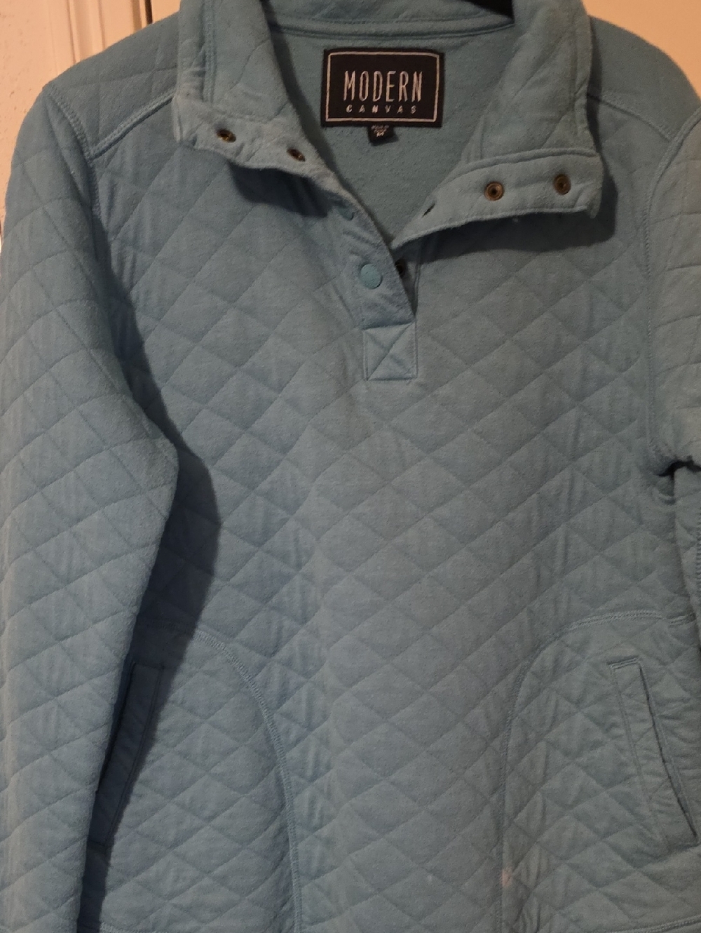 Modern Canvas Women's Quilted Pullover Jacket in Light Blue
